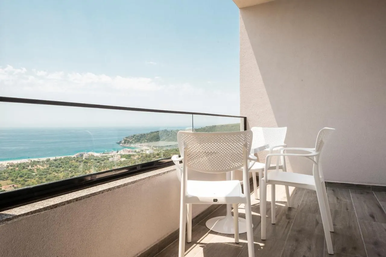 ****  Wait 'N Sea Hotel Himare Albania