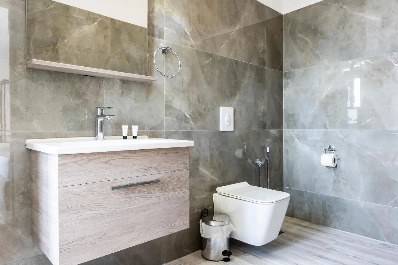 Hotel Wait 'N Sea Himara Albania